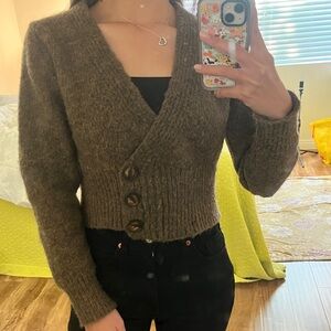 Commense brown crop sweater (size S)